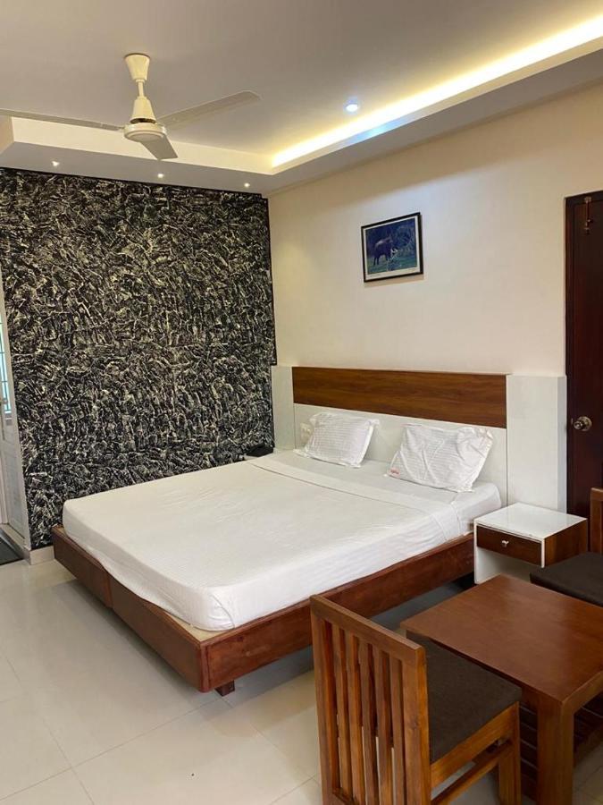Issacs Regency Hotel Sultan Bathery Luaran gambar
