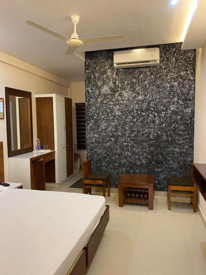 Issacs Regency Hotel Sultan Bathery Luaran gambar